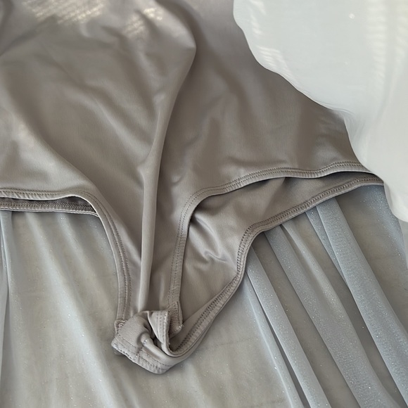 REVOLVE’S Majorelle Rina dress in plated - Picture 8 of 14